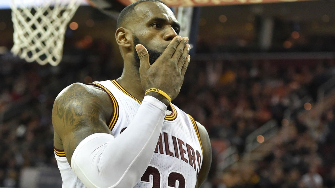 LeBron will attend Ohio State-Michigan game